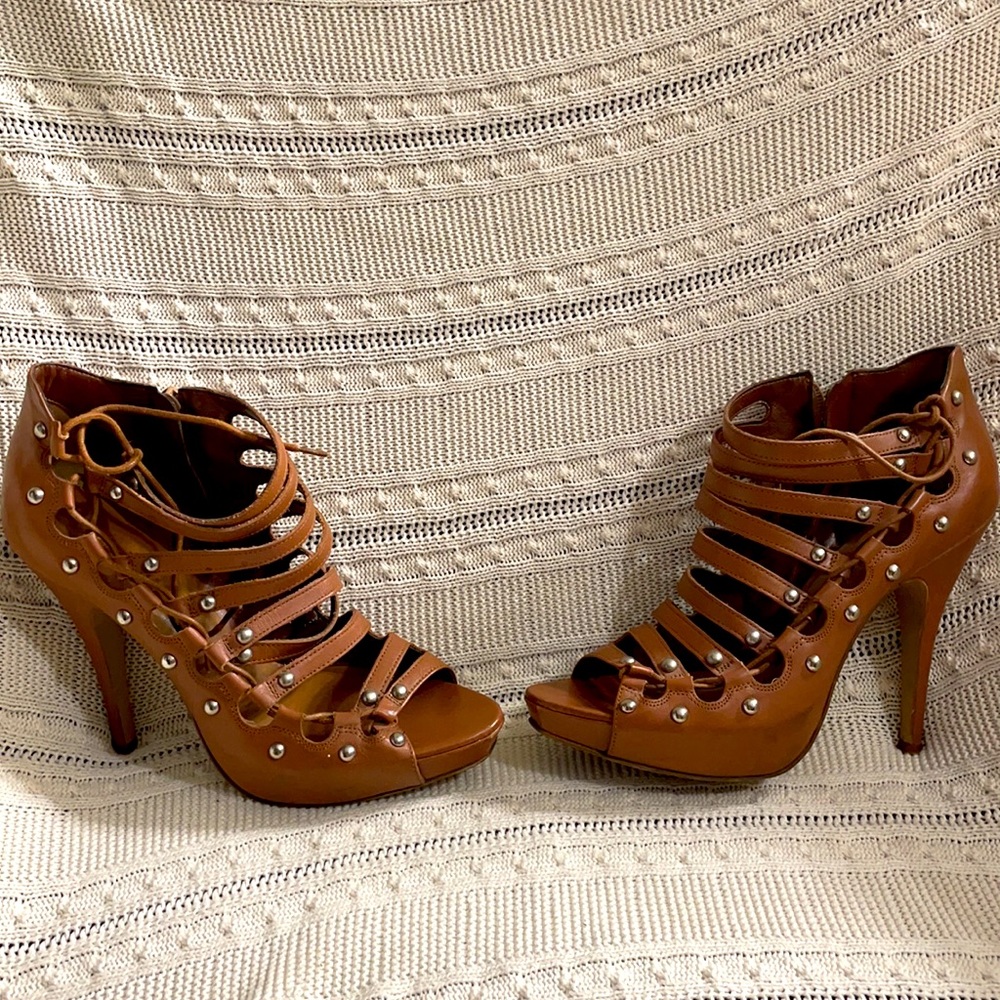 Used - Picture 3 of 4